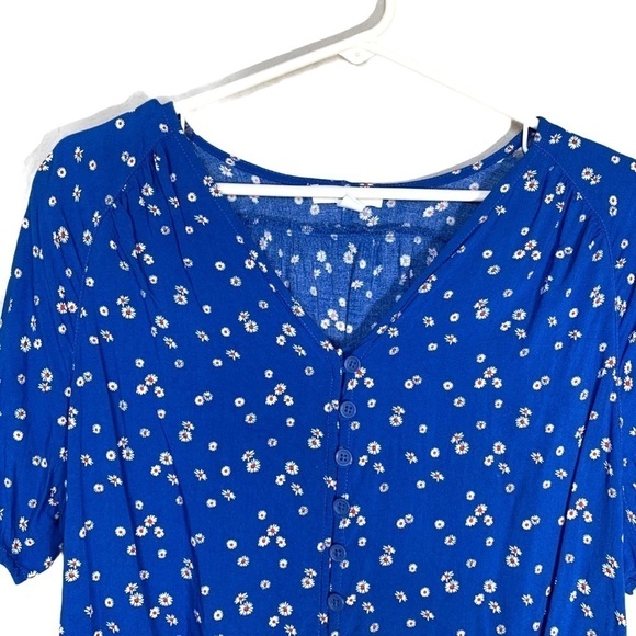 BeachLunchLounge Blue Daisy Floral Front Knot Tie Shirt Size Small - Picture 4 of 15